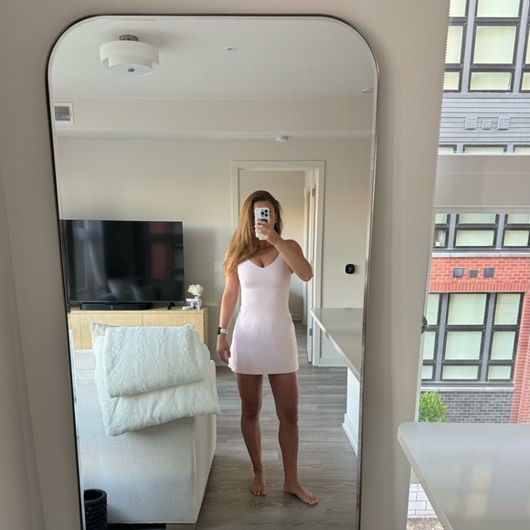 lululemon Align™ Dress Strawberry Milkshake, Size 6 - Picture 4 of 6